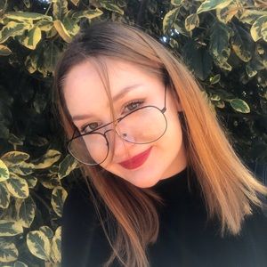 Meet your Posher, Lena